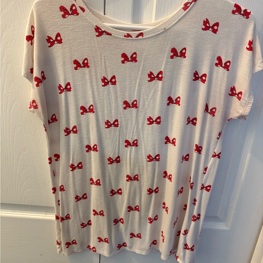 Disney Minnie Cream Shirt with Red Bow Pattern